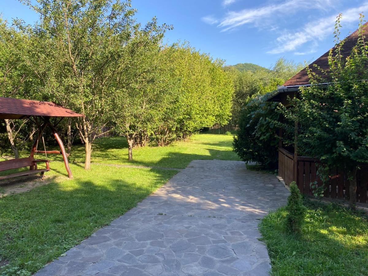 Csabi & Edi Vendeghaz Villa Sub Cetate Buitenkant foto